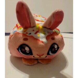 Cookeez Makery Baked Treatz BUNNY Cinnamon Swirl 6" Plush Scented Pink Sounds